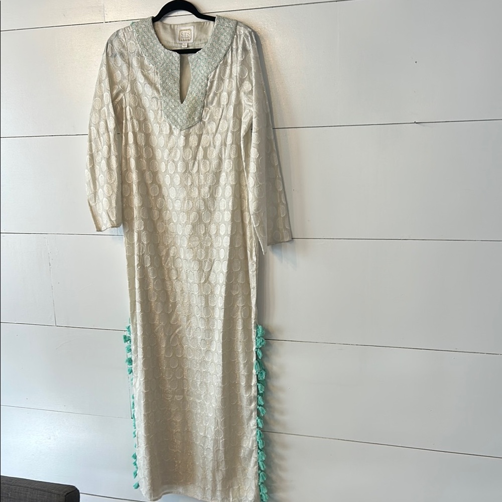 Sail to Sable Cream Long Sleeve Plunge Gown
